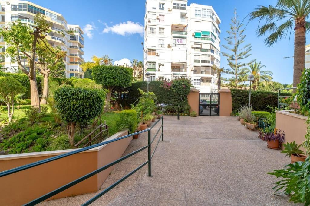 Desayuno Con Vistas, Parking Privado Terraza Lägenhet La Cala Del Moral Exteriör bild