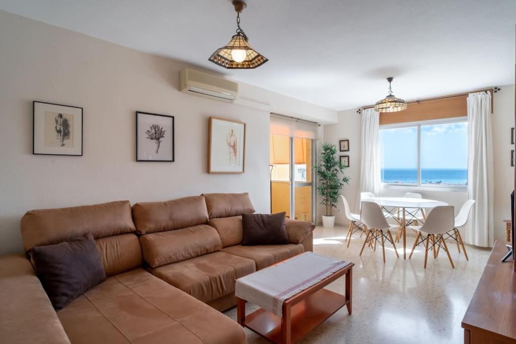Desayuno Con Vistas, Parking Privado Terraza Lägenhet La Cala Del Moral Exteriör bild